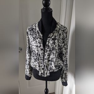 Hollister Black and white zipper front lightweight jacket, size large